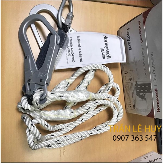 Bộ dây đai an toàn toàn thân Miller 2 móc MB9000 - MB9007