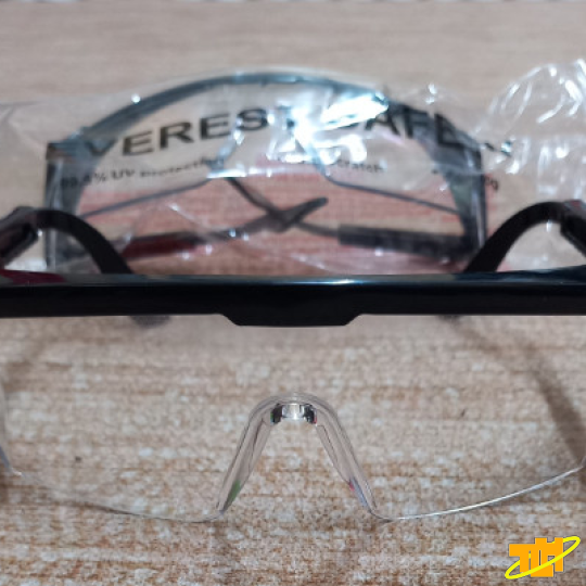 Kính bảo hộ lao động Everest EV105